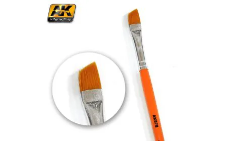 AK Interactive Brushes Weathering Brush Diagonal