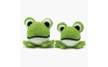 * Dimensions Needle Felting - Round & Wooly: Frogs
