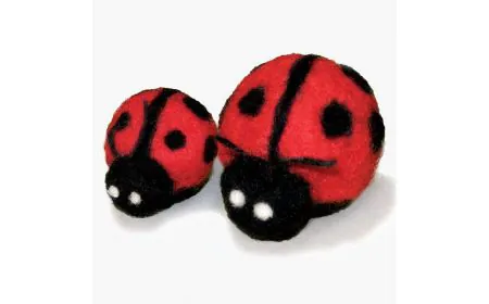* Dimensions Needle Felting - Round & Wooly: Ladybugs